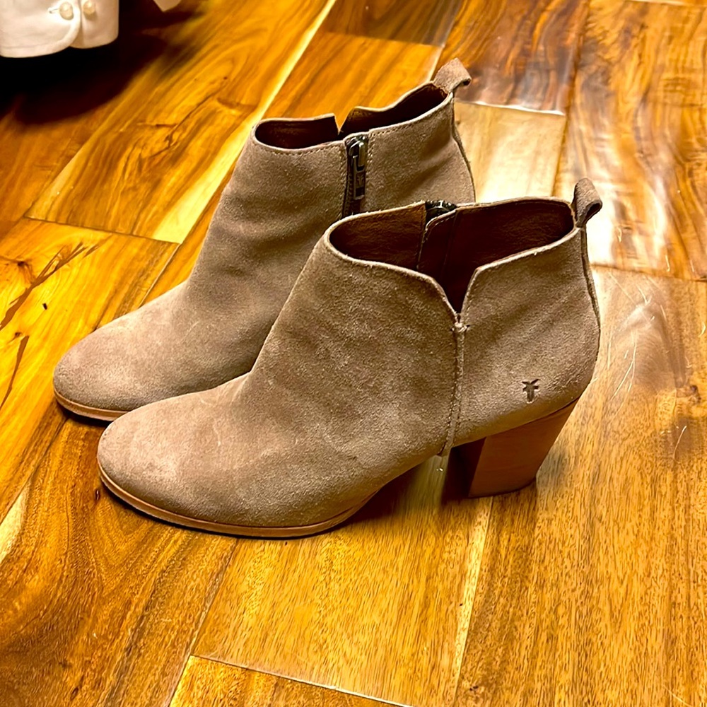 Like new Frye sued ankle booties.